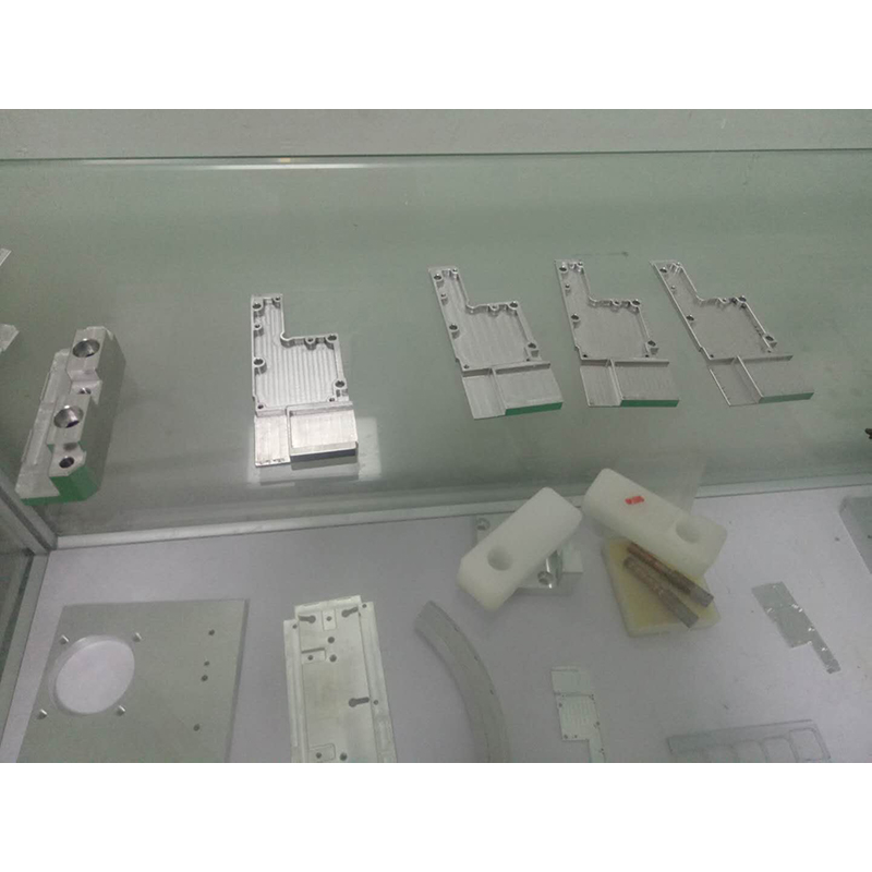 Processamento de peças CNC para descobrir customizado